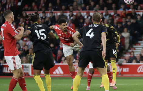 Man United nối dài mạch bất bại, Nottingham Forest rơi chiến thắng ở sân nhà