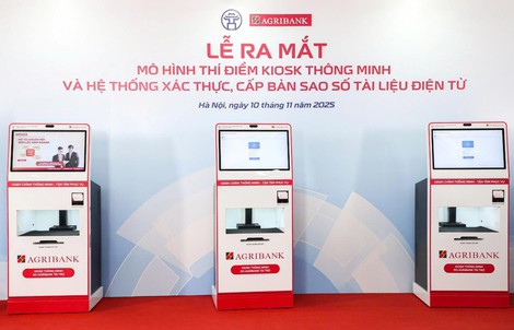 Agribank tài trợ Kiosk thông minh - bước tiến mới trong cải cách hành chính