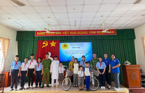 Tây Ninh: Ra mắt mô hình “Con nuôi công an xã” ở Mỹ An
