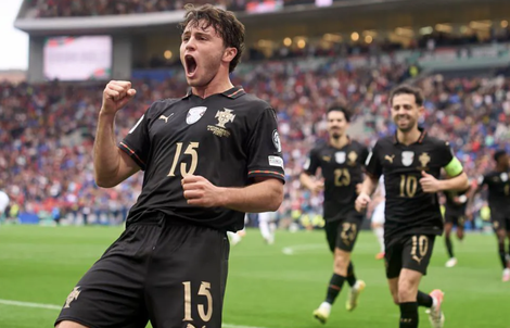 Vắng Ronaldo, Bồ Đào Nha thắng kỷ lục và giành vé dự World Cup 2026
