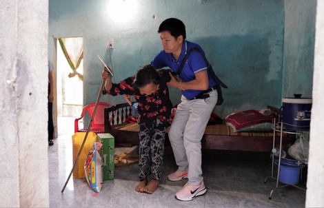 Bệnh viện JW chung tay hỗ trợ 600 hộ dân Đà Nẵng khắc phục hậu quả sau bão số 12