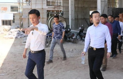 Bí ẩn 7 “kim chủ” đứng sau chủ tịch Prince Group Chen Zhi