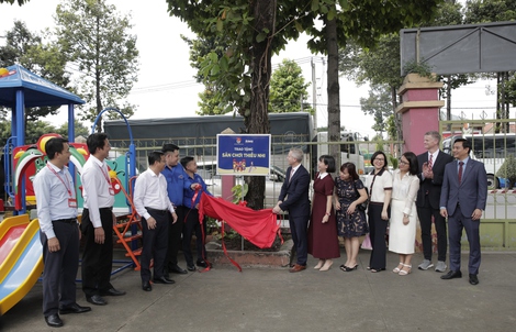 Món quà ý nghĩa dành cho thiếu nhi phường Bình Dương