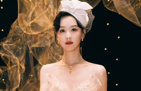 "Nàng thơ của Tô Hữu Bằng" Trần Đô Linh mặc đầm Việt