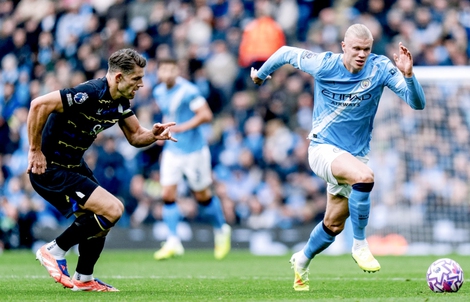 Man City – Leeds United: Erling Haaland quyết ghi bàn  thứ 100 