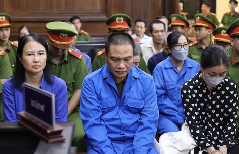 Vụ án tại Sở GD-ĐT TPHCM: Gói thầu một đơn vị hé lộ cơ chế trúng thầu liên tiếp