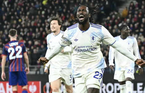 Aston Villa hạ Basel, tiến sát vòng knock-out Europa League