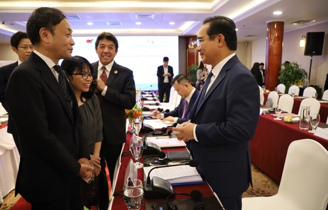 Sở Xây dựng TP HCM: Thành phố chưa có kế hoạch bắt buộc chuyển đổi xe xăng sang xe điện!