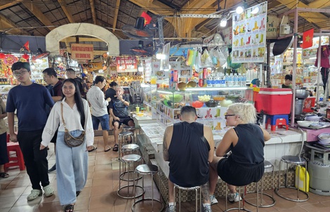 “Tâm tư” buộc phải tăng giá bán của chủ quán ở TP HCM 