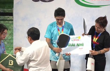 Huỳnh Quý làm “Coach” bất đắc dĩ, Tronie Ngô – Huỳnh Tú lỡ ngôi vô địch