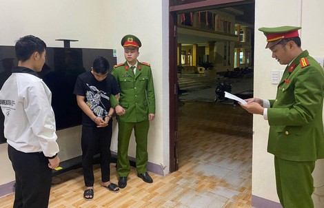 Trộm ô tô đi đón bạn gái ở quán nhậu, thanh niên 20 tuổi bị bắt giam