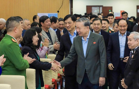 Những hình ảnh Tổng Bí thư Tô Lâm tiếp xúc cử tri Hà Nội