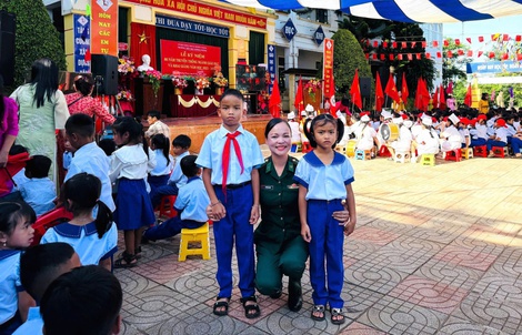 KỶ NIỆM 81 NĂM NGÀY THÀNH LẬP QUÂN ĐỘI NHÂN DÂN VIỆT NAM: Tiếng gọi "bố, mẹ" giữa biên cương