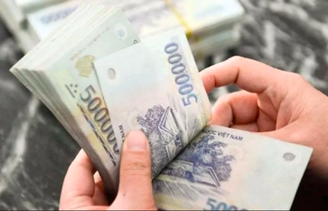 Kiểm soát thu nhập của chồng hoặc vợ sẽ bị phạt 30 triệu đồng