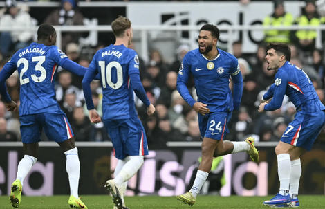 Chelsea kiên cường giành lại 1 điểm dù Newcastle dẫn trước 2 bàn