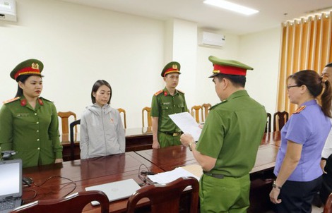 Công an Cà Mau tiến hành bắt tạm giam bị can Lê Thị Linh Nhung