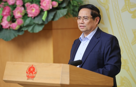 Thủ tướng: Không để doanh nghiệp phải "xin cho" và đi lại nhiều lần