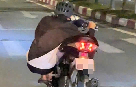 CLIP: Xử phạt thiếu niên “làm xiếc” khi U22 Việt Nam đoạt huy chương vàng tại SEA Games 33