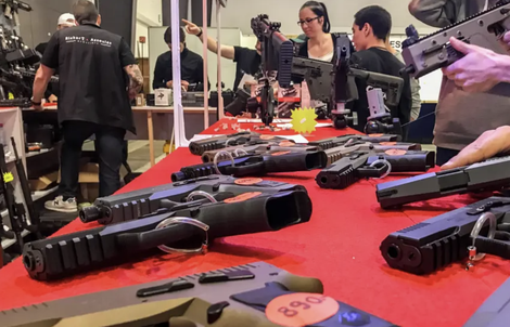 Những tiếng súng ám ảnh toàn cầu: Khác biệt quan điểm, tình hình sử dụng súng