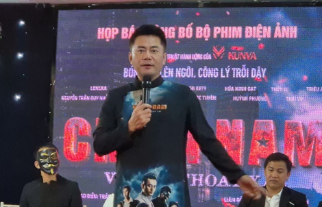 Trương Minh Cường "hy sinh" một cánh tay vì mê đánh đấm, hành động