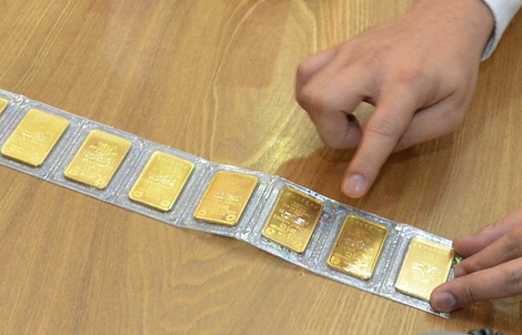Sáng 24-12, giá vàng miếng SJC đi lên theo thế giới