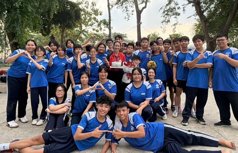 VIDEO: Khoảnh khắc "cô giáo SEA Games" mắc bẫy học trò