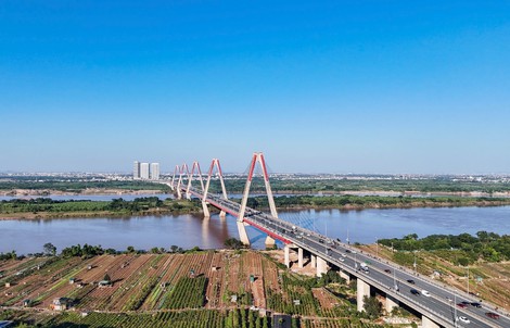 Trục đại lộ cảnh quan sông Hồng: Cơ hội và thách thức