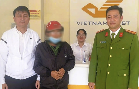 Ngăn chặn người phụ nữ cầm xấp tiền 500.000 đồng, suýt làm chuyện dại dột