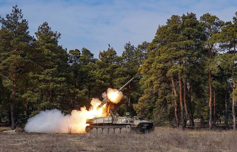 Nga bắn hạ hàng loạt máy bay không người lái Ukraine lao vào Moscow