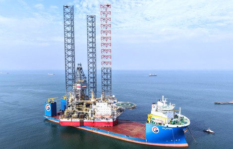 Giàn khoan PV DRILLING IX về đến Vũng Tàu sau khi vượt 12.855,6 hải lý