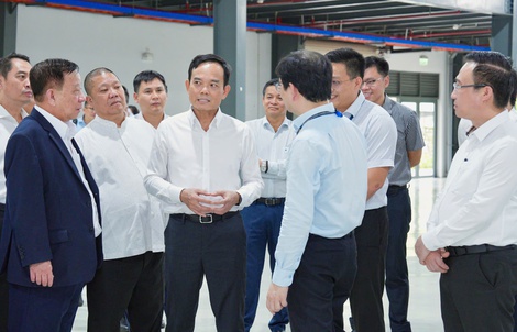 Bí thư Thành ủy TPHCM Trần Lưu Quang khảo sát thành phố khoa học công - nghệ tại Bình Dương