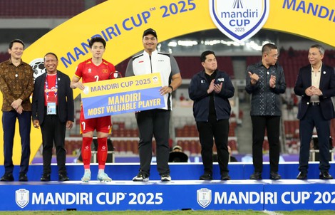 Nguyễn Đình Bắc tặng toàn bộ tiền thưởng làm từ thiện