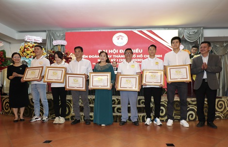 Đại hội Liên đoàn Muay TP HCM nhiệm kỳ I (2025-2030), trao thưởng các võ sĩ thành tích cao