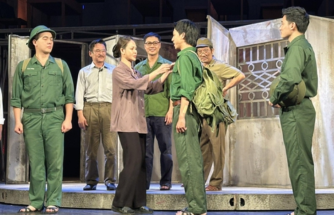 "Quân khu Nam Đồng" chạm đến miền ký ức và lòng tri ân sâu thẳm