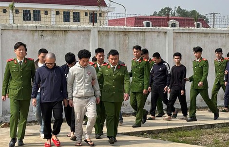 Triệt phá đường dây lừa đảo xuyên quốc gia do người Việt Nam cầm đầu