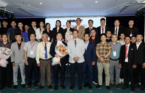 Nguyễn Trần Duy Nhất tái đắc cử vào ban chấp hành Liên đoàn MMA TPHCM