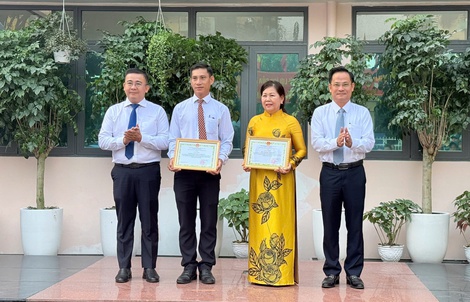 Xã Bình Hưng, TPHCM phát hiện, xử lý kịp thời hành vi vứt rác bừa bãi