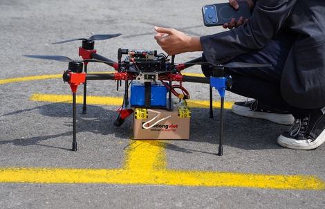 Doanh nghiệp đầu tiên ở TPHCM thử nghiệm giao hàng bằng UAV