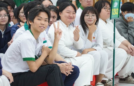 Tăng cường hướng nghiệp cho học sinh ngoại thành