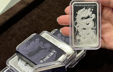 Giá bạc hôm nay 30-12: Giảm sâu, người mua hôm qua lỗ nặng