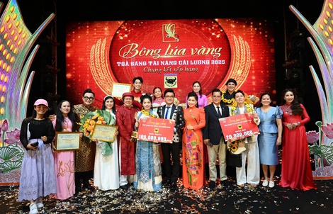 Bình Điền – 32 năm bền bỉ đồng hành, toả sáng tài năng cải lương Việt