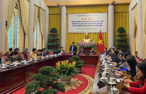 Từ tháng 7-2026, viên chức được làm thêm bên ngoài, góp vốn lập doanh nghiệp