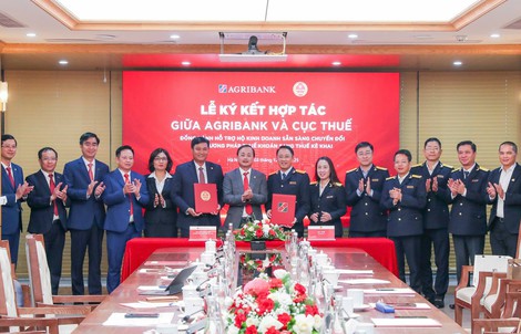 Agribank cùng Cục Thuế hỗ trợ hộ kinh doanh chuyển đổi sang thuế kê khai