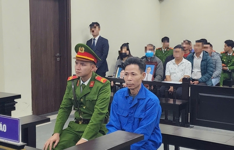 Tình tiết bất ngờ tại phiên tòa vụ đổ xăng đốt quán cà phê làm 11 người tử vong