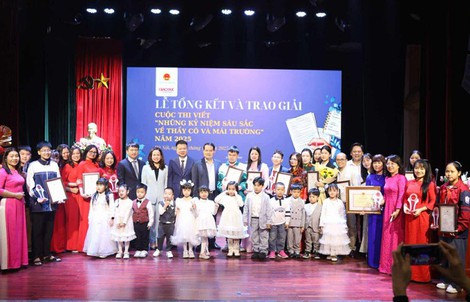 Hai tác phẩm đoạt giải nhất cuộc thi “Những kỷ niệm sâu sắc về thầy cô và mái trường”