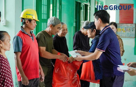 Hành trình "ngược gió" về miền Trung: Tập đoàn INOGROUP trao yêu thương đến bà con vùng lũ