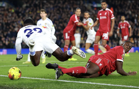 Liverpool tiếp tục trượt dài, Salah tuyên bố "cạch mặt" HLV Arne Slot