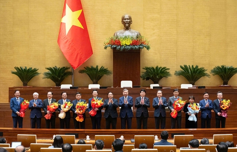 Kiện toàn nhân sự Quốc hội và Chính phủ