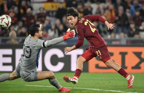 Porto gục ngã trước AS Roma, Ajax ngược dòng giành vé Europa League