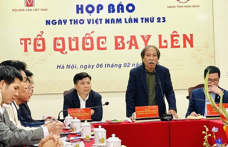 Ngày thơ Việt Nam 2025: "Tổ quốc bay lên"